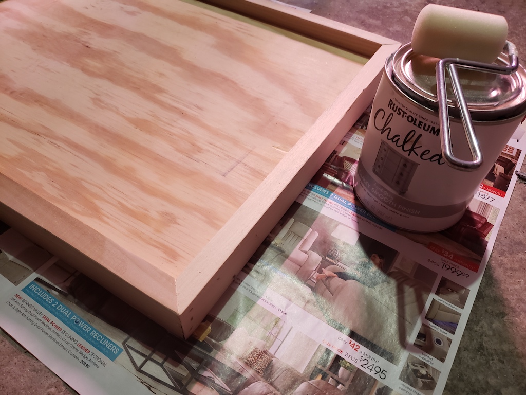 Painting DIY Wood Boot Tray with Rust-oleum Chalk Paint