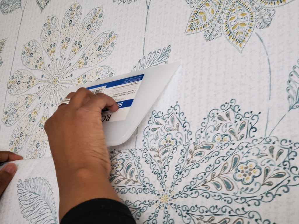 DIY peel and stick wallpaper, peel and stick wallpaper, floral peel and stick wallpaper, floral wallpaper